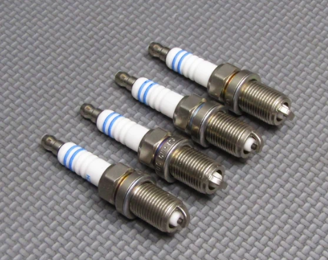 SPARK PLUG M111 KOMPRESSOR